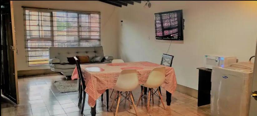 Hotel Das Haus à Medellín Extérieur photo